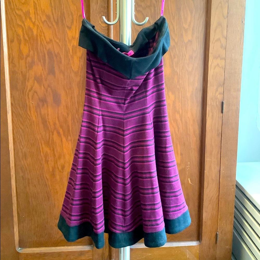 Betsey Johnson Strapless Fit and Flare Dress sweetheart neckline NWT Size Small